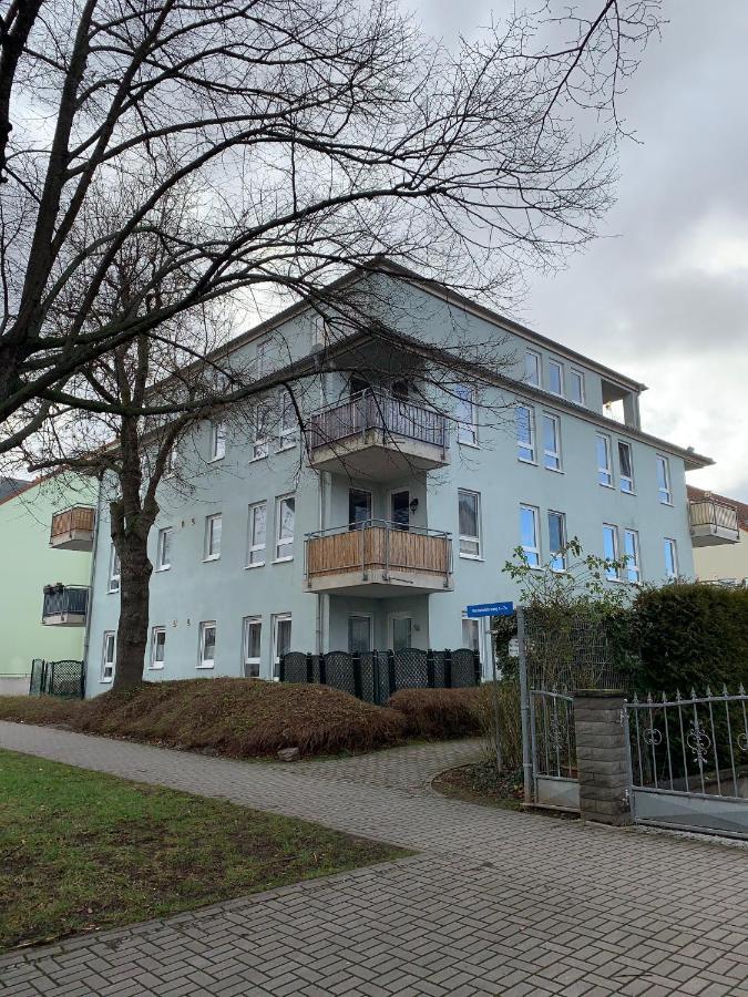 Apartment Am Gruenen Park Ерфурт Екстериор снимка